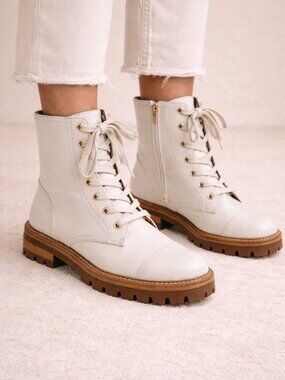 Kate Spade Merritt Lug Sole Lace-Up Bootie Ivory Leather Size 9 NWT